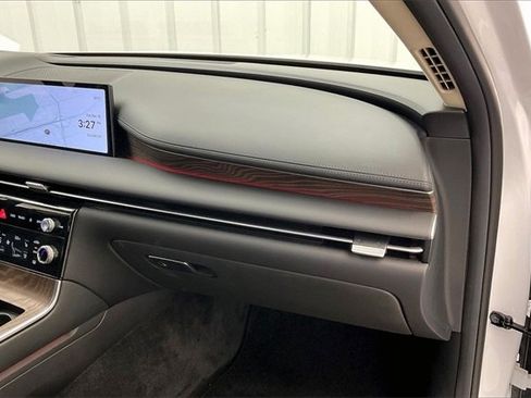 Used 2025 Genesis G80 2.5T Advanced image 18