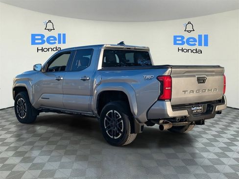 Used 2024 Toyota Tacoma TRD Sport image 3