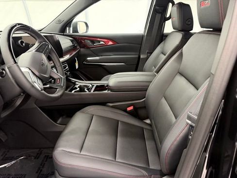New 2026 Chevrolet Traverse Z71 w/ Enhanced Driving Package AWD/4WD image 16
