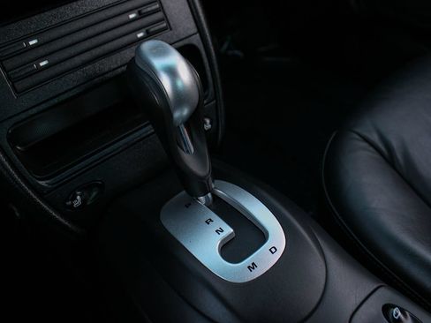 Used 2003 Porsche 911 Carrera RWD image 27