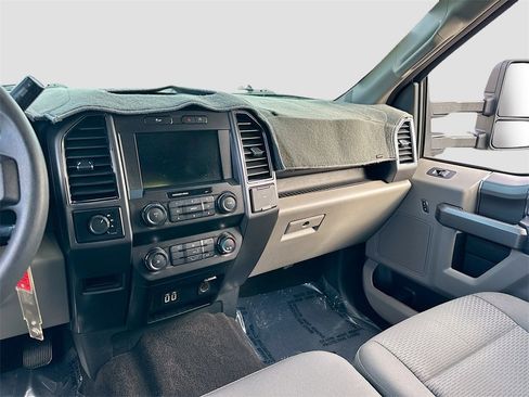 Used 2020 Ford F150 XLT w/ XTR Package image 21