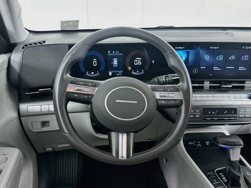 Used 2025 Hyundai Kona SEL AWD/4WD image 18