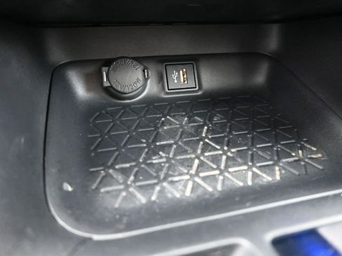 Certified 2025 Toyota RAV4 XLE w/ Convenience Package image 4