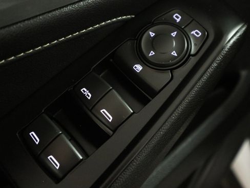 Used 2023 Chevrolet Traverse LT FWD image 35