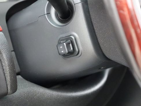 Used 2012 Cadillac Escalade Luxury image 29