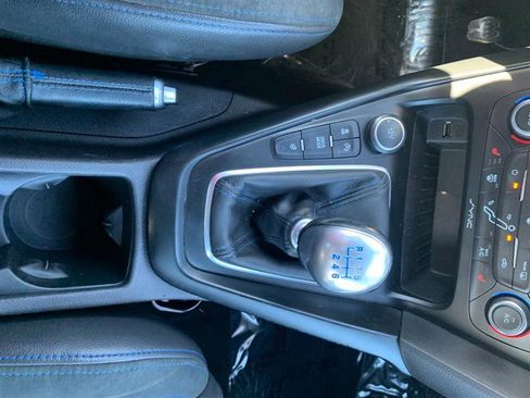 Used 2016 Ford Focus RS image 35