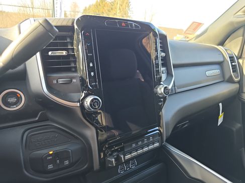 New 2026 RAM 3500 Big Horn AWD/4WD image 26