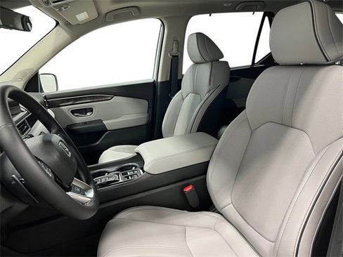 New 2025 Honda Pilot Elite image 15