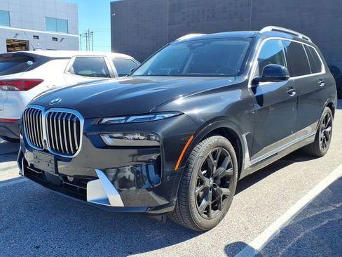 Used 2023 BMW X7 xDrive40i w/ Premium Package AWD/4WD image 1