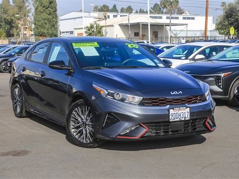 Used 2023 Kia Forte GT-Line w/ GT-Line Premium Package image 2