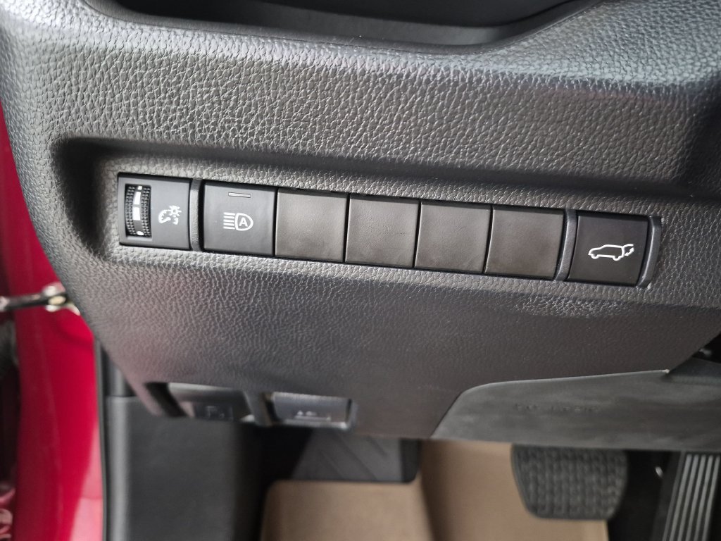 Used 2023 Toyota RAV4 XLE Premium AWD/4WD image 12