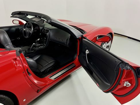 Used 2008 Chevrolet Corvette Convertible w/ Preferred Equipment Group image 31