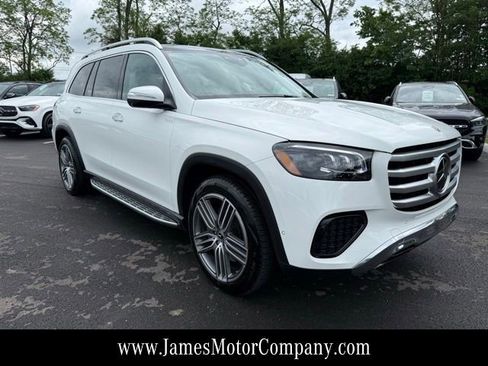 Certified 2026 Mercedes-Benz GLS 450 4MATIC image 4