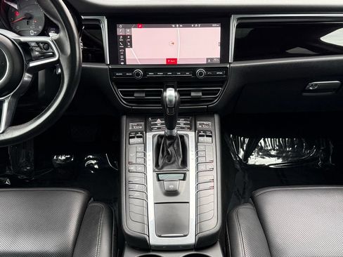 Used 2020 Porsche Macan S AWD/4WD image 28