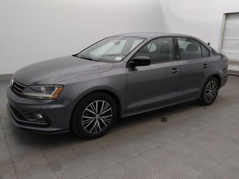 Used 2018 Volkswagen Jetta Wolfsburg Edition FWD image 2