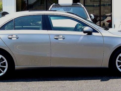 Used 2021 Mercedes-Benz A 220 4MATIC w/ Premium Package image 5