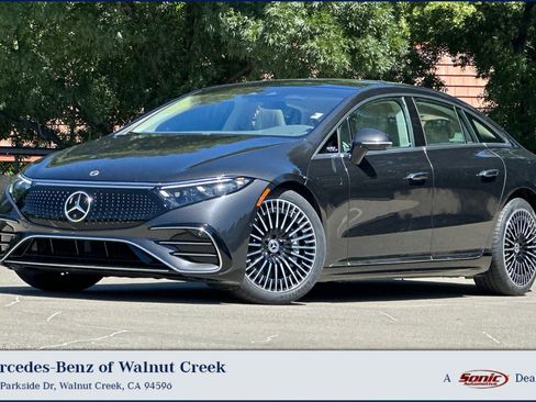 Used 2023 Mercedes-Benz EQS 580 4MATIC Sedan image 1