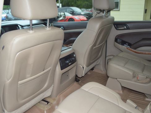 Used 2015 Chevrolet Suburban LTZ AWD/4WD image 20