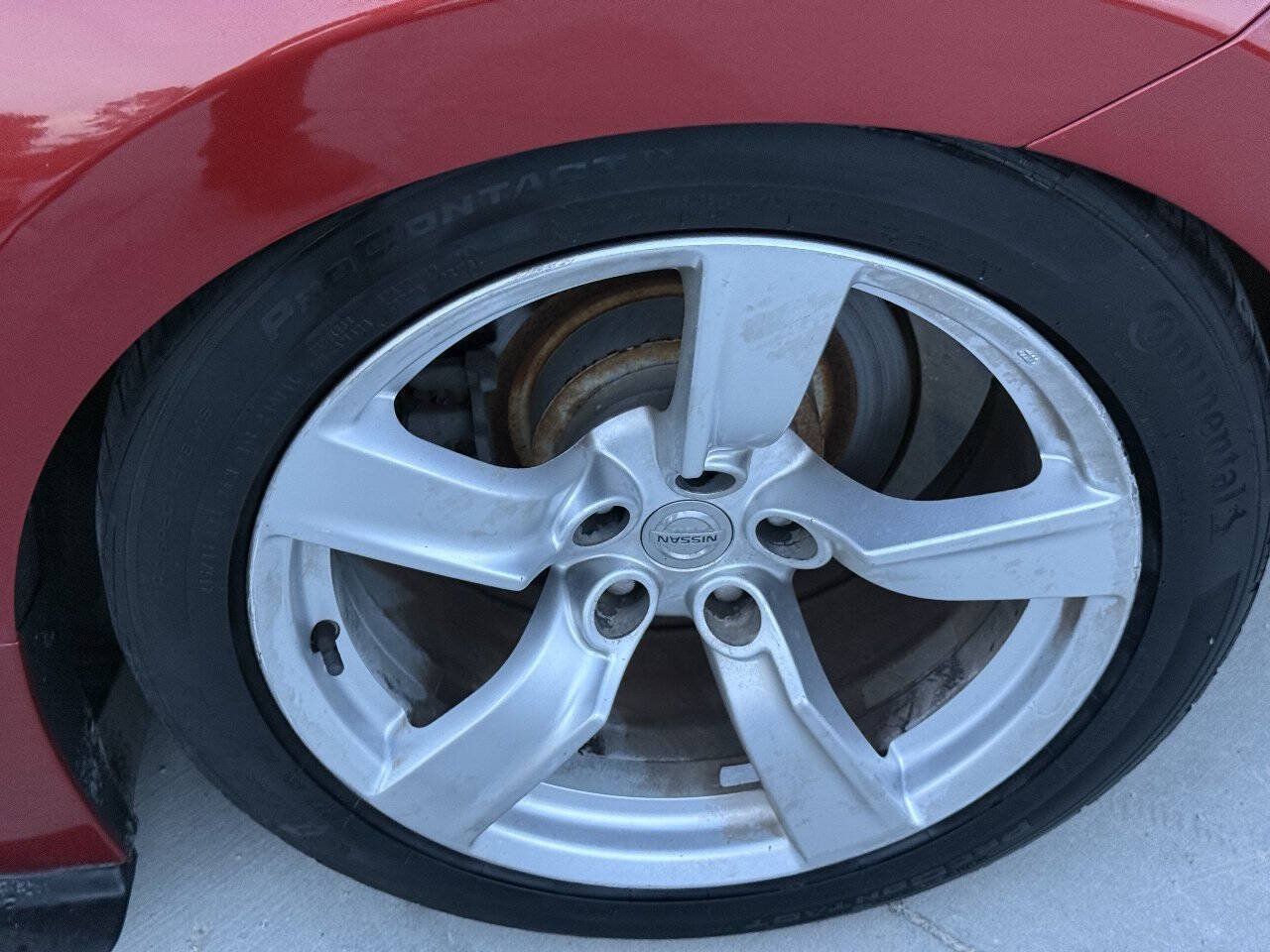 Used 2015 Nissan 370Z Coupe w/ Aerodynamics Package RWD image 10
