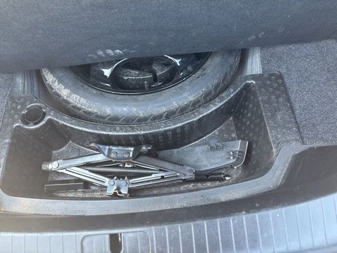 Used 2015 Cadillac XTS Luxury image 6