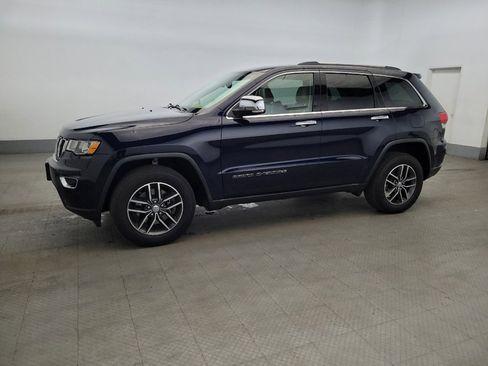 Used 2018 Jeep Grand Cherokee Limited AWD/4WD image 2