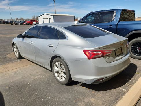 Used 2022 Chevrolet Malibu LT image 3