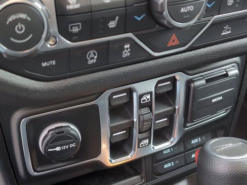 New 2026 Jeep Gladiator Sport AWD/4WD image 20