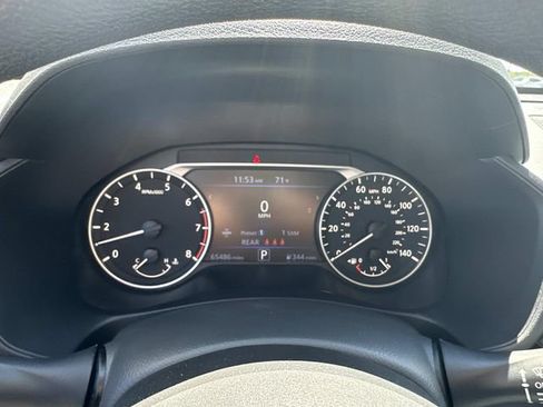 Used 2024 Nissan Altima 2.5 SV FWD image 23