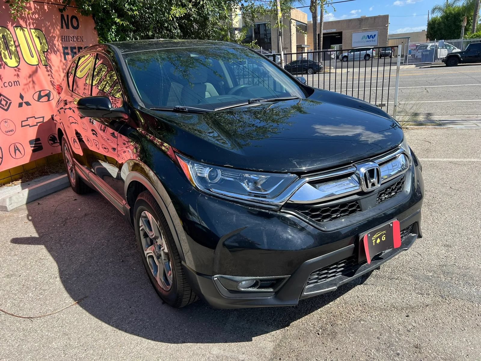 Used 2017 Honda CR-V EX image 2