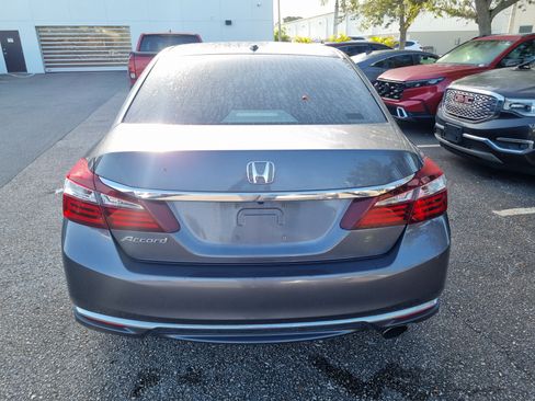 Used 2016 Honda Accord EX-L image 9