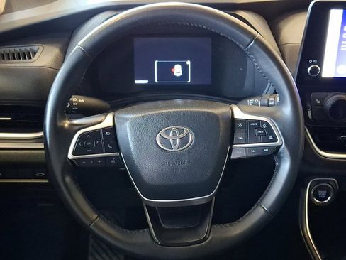 Certified 2025 Toyota Grand Highlander AWD image 14
