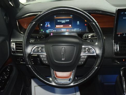 Used 2024 Lincoln Navigator L 4WD image 36
