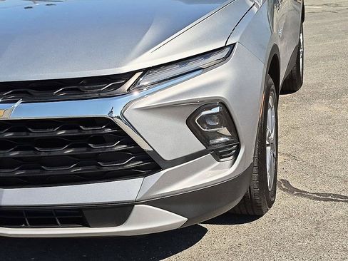Certified 2024 Chevrolet Blazer LT w/ Convenience Package FWD image 9
