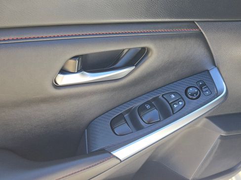 Certified 2024 Nissan Sentra SR FWD image 12