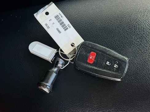 Used 2022 Toyota 4Runner SR5 RWD image 32