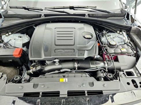 New 2026 Land Rover Range Rover Velar Dynamic SE image 32