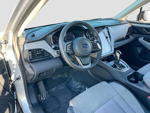 Used 2020 Subaru Outback Premium image 9
