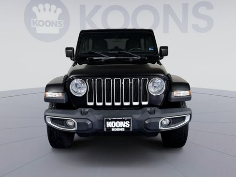 Used 2018 Jeep Wrangler Unlimited Sahara AWD/4WD image 11