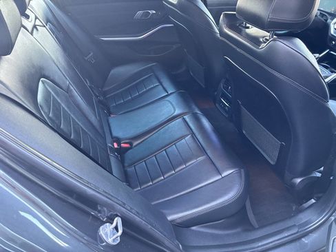 Used 2020 BMW 330i xDrive Sedan w/ M Sport Package AWD/4WD image 22