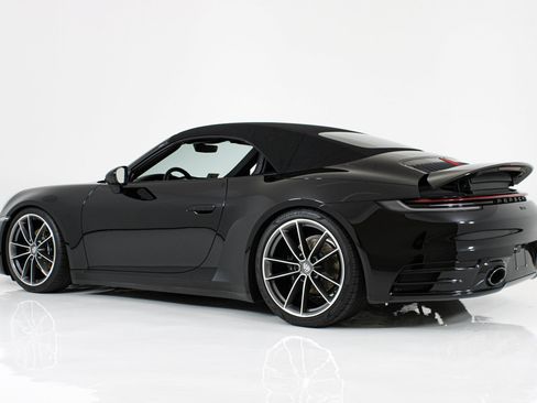 Used 2020 Porsche 911 Carrera RWD image 8