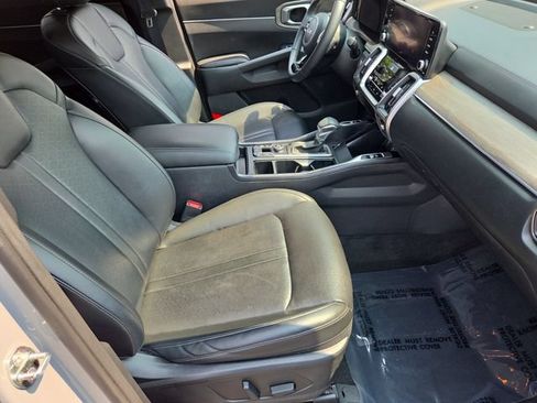 Used 2023 Kia Sorento EX FWD image 19