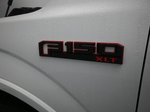 Used 2018 Ford F150 XLT w/ Equipment Group 302A Luxury AWD/4WD image 46