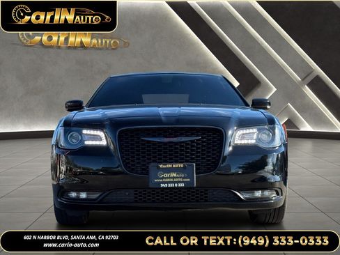 Used 2021 Chrysler 300 S RWD image 2
