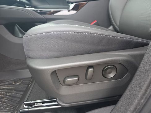 New 2026 Buick Envision Preferred AWD/4WD image 32