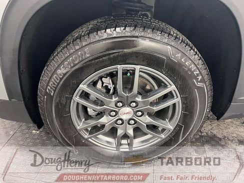 Used 2025 GMC Acadia Elevation FWD image 22