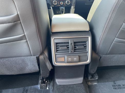 Used 2019 Subaru Forester Limited AWD/4WD image 21