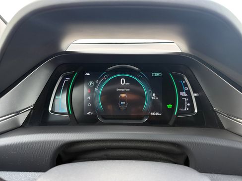 Used 2020 Hyundai Ioniq Limited image 11