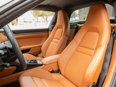 Certified 2026 Porsche 911 Targa 4 GTS image 5