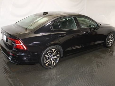 Used 2024 Volvo S60 B5 Core AWD/4WD image 5
