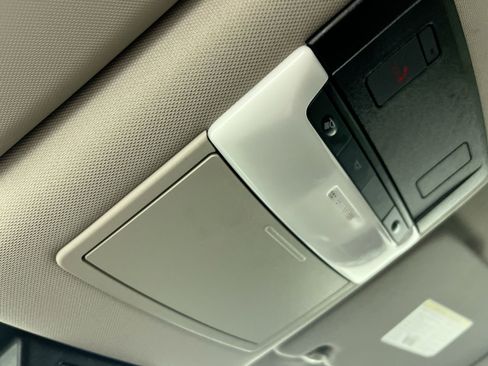 Used 2024 Nissan Rogue SV FWD image 18